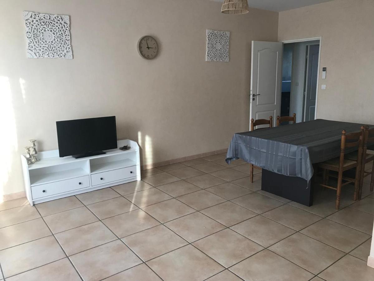 Privee Calme 15 Min A Pied Du Centre Parking Gratuit Apartment *
