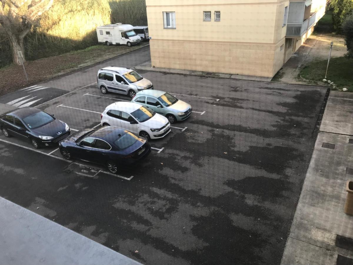 Privee Calme 15 Min A Pied Du Centre Parking Gratuit * Arles